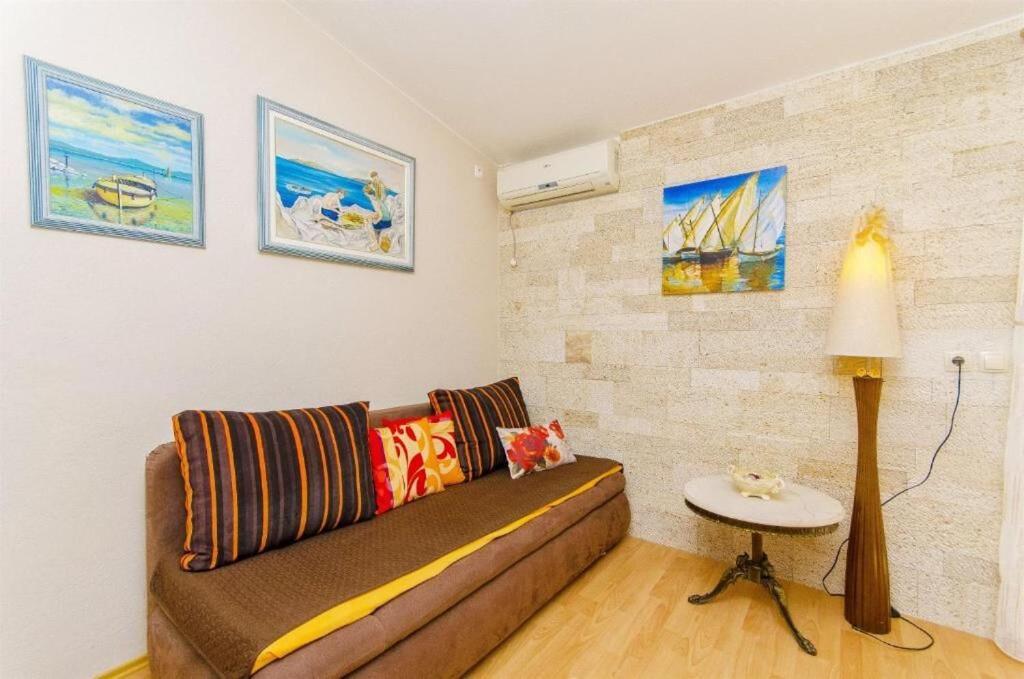 Apartments Nives Trogir Dış mekan fotoğraf