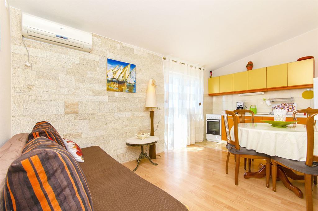 Apartments Nives Trogir Dış mekan fotoğraf