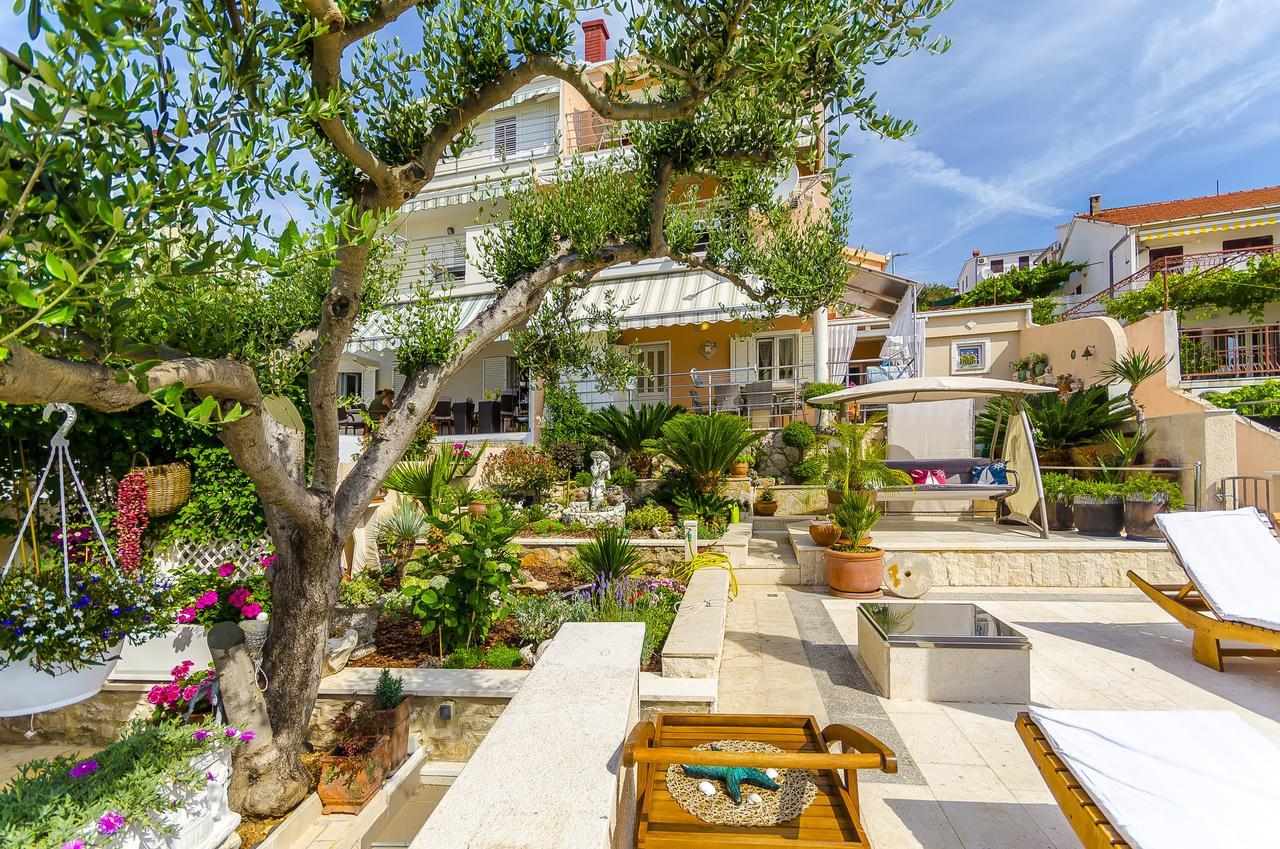 Apartments Nives Trogir Dış mekan fotoğraf